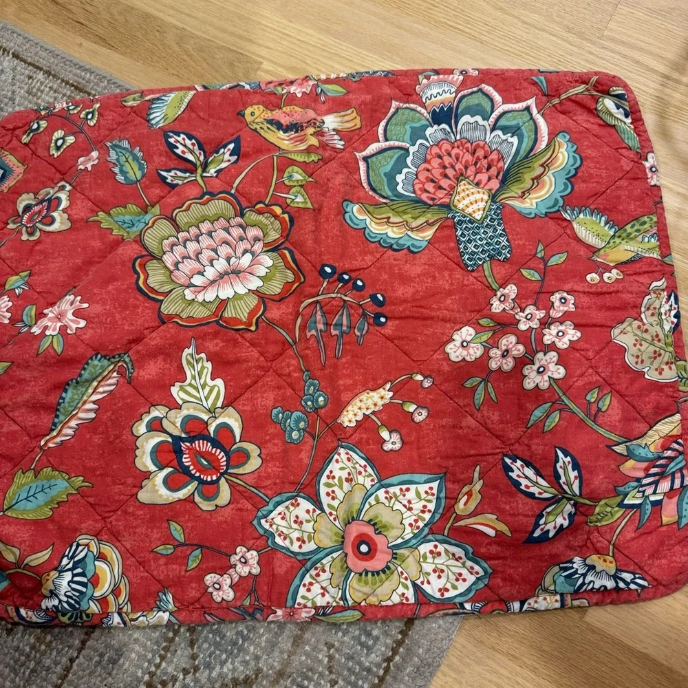 Set off 2 World Markets | NATASHASHAM 20inx26in